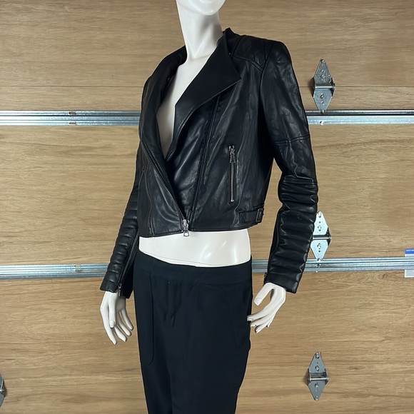NWOT Alice + Olivia 100% Lambskin Moto Jacket Size Medium, defective zipper - Picture 6 of 17